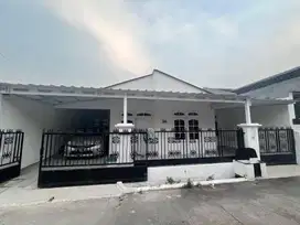 Di Jual rumah di Perum Jatiasih indah, Hanya 780 nego.