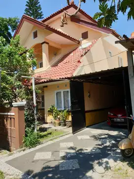 Dijual Rumah Komplek Amethyst Estate Antapani