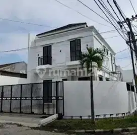 Dijual Rumah Mewah American Style Sutorejo Timur Surabaya