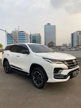 Fortuner GR 2.8 At 2022