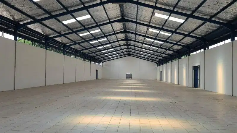 Gudang siap pakai di cakung