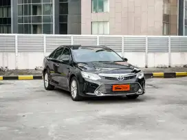 Camry V 2.5 At 2018 Hitam,Tdp 12jt