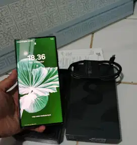 Samsung S22 Ultra warna hitam 12/256 ex-SEIN