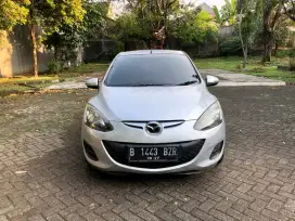 MAZDA-2 S 1.5 AT 2012