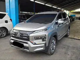 (km 16rb) Mitsubishi Xpander Cross Premium AT Matic 2023