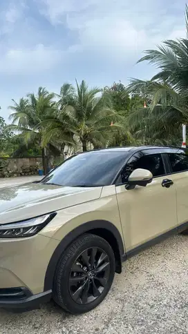 Honda HR-V SE Two Tone – Sand Khaki (Akhir 2022)