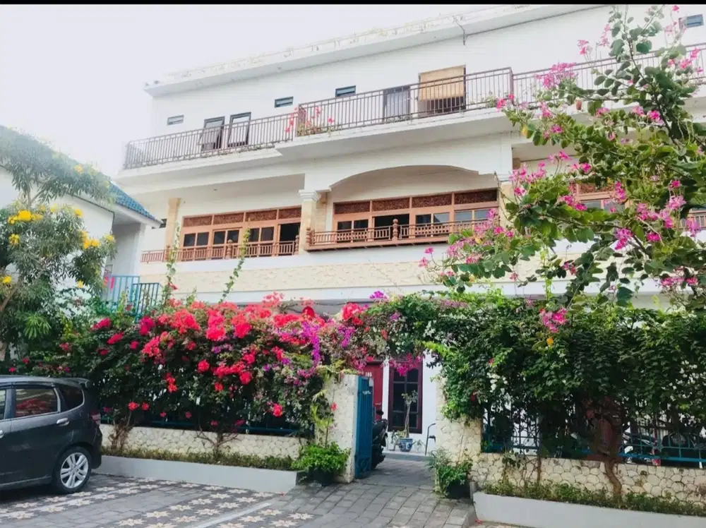 jual Rumah kos 21 kamar , 3 lantai area 70m masuk by pass kuta bali