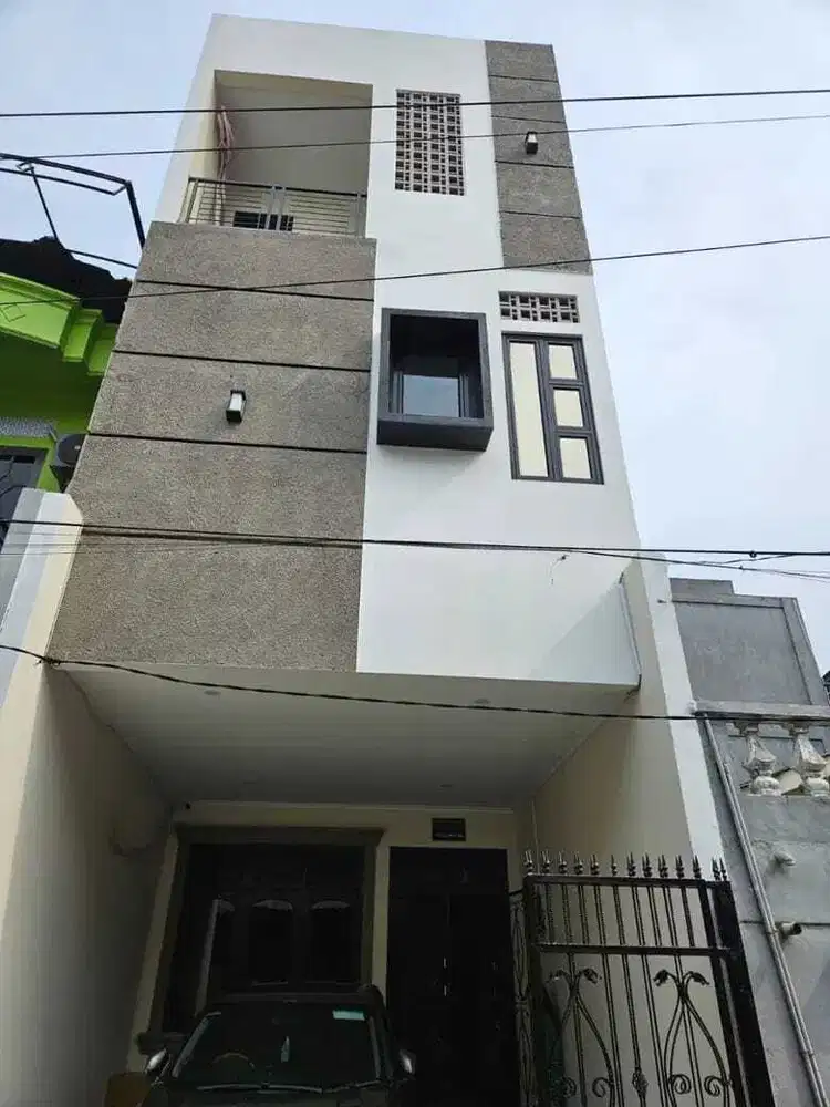 DI JUAL!!! Kostan Baru Renov Cakep Lokasi Strategis di Kelapa Gading
