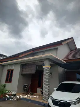 Disewakan rumah dalam cluster di sekitar jombor