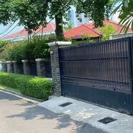 Dijual rumah siap huni Kemang Jakarta Selatan