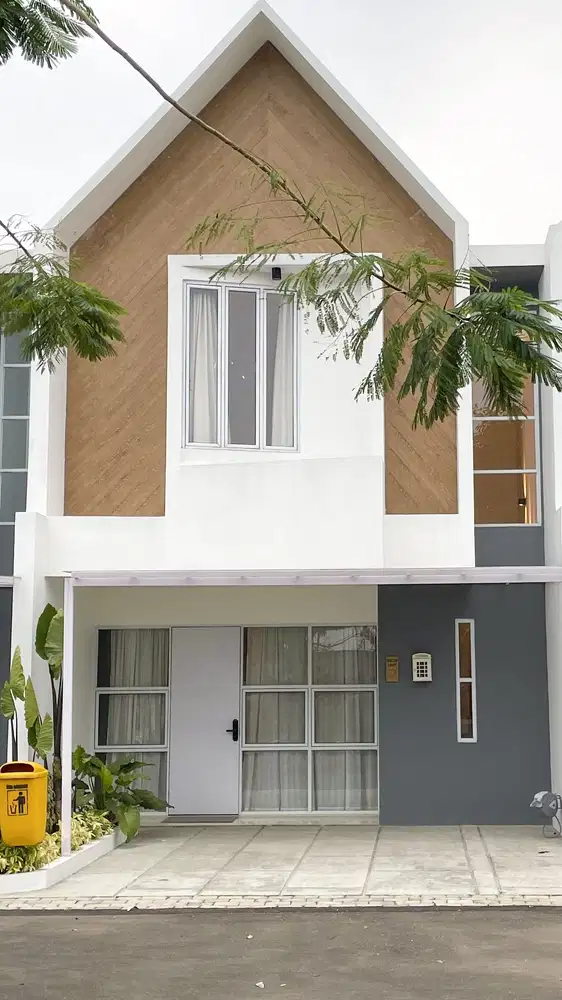 Rumah 2 Lantai Fasilitas Lengkap Siap Huni