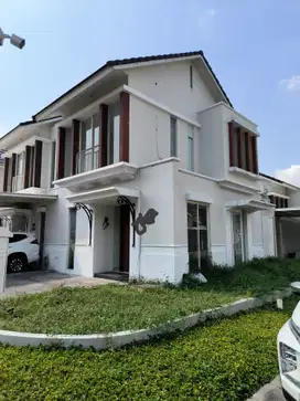 Disewakan rumah 2 lantai minimalis hook di grand harvest kosongan