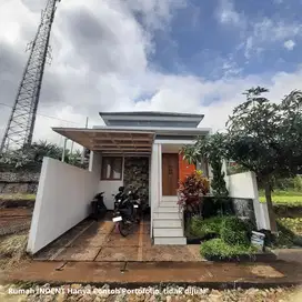 Rumah 2 Lantai dengan letak strategis dkt Cisarua