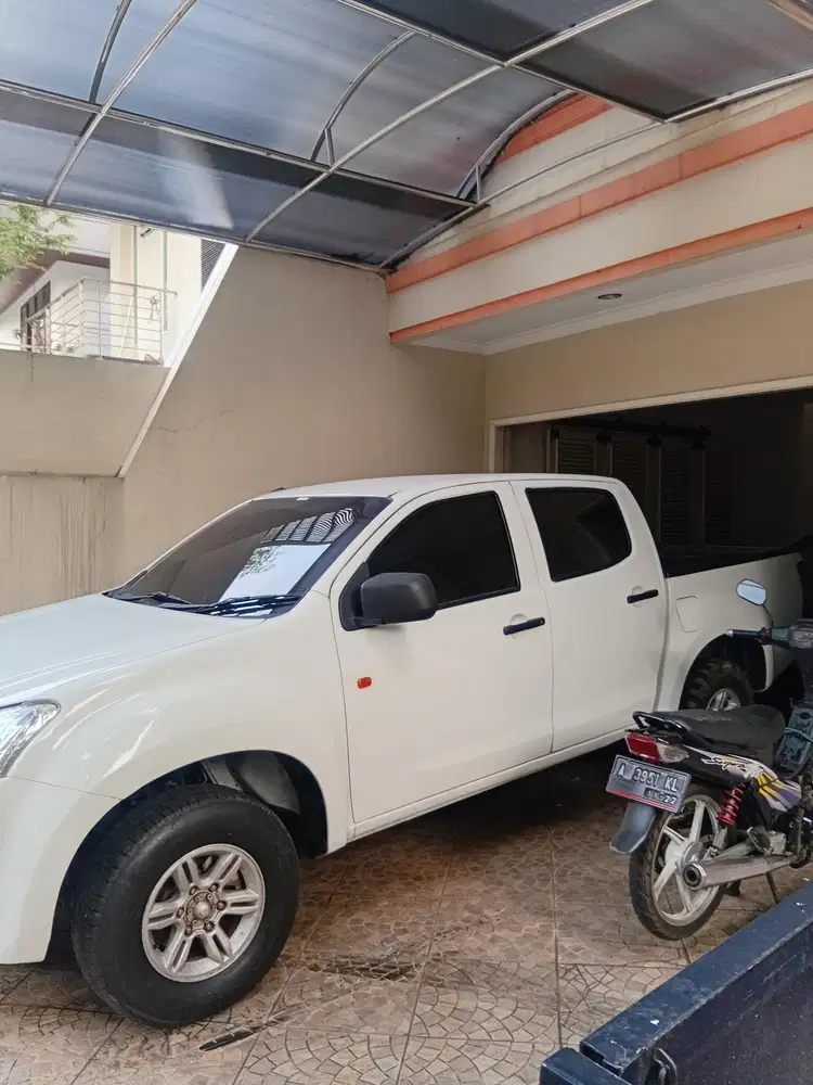 Isuzu D-Max 2014 Bensin