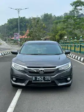 DP 5 JUTA (CIVIC TURBO 2016 AUTOMATIC)