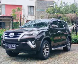 Toyota Fortuner 2017 Diesel km antik 42 RB DP ringan