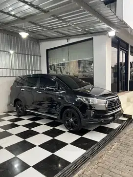 Innova Reborn Q Venturer 2.0 A/T Servis Record