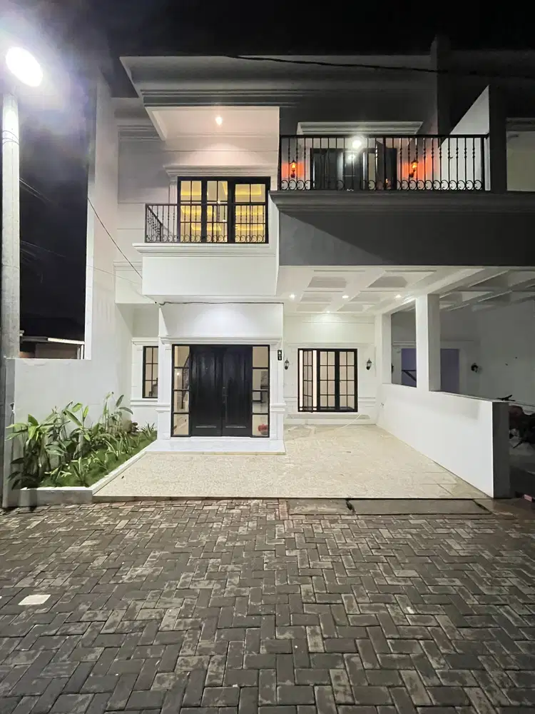 Rumah american Classic siap huni Pancoran mas depok