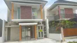 Di Jual Segera Rumah 2 lantai di Perumahan Grand City Park