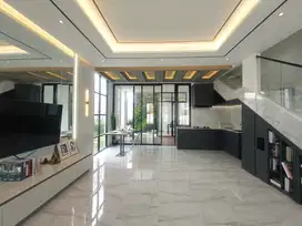 Di Jual Rumah Strategis