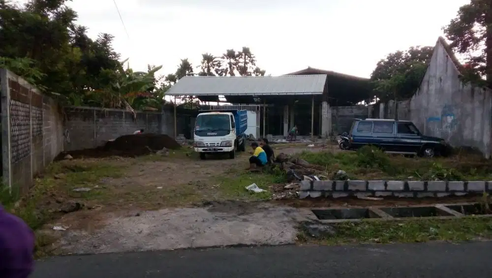 Tanah Hook (dua muka) dekat dengan jalan kaliurang