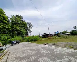 Tanah pekarangan dekat akses toll jogja-solo lingkungan nasionalis