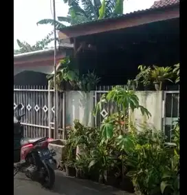 Rumah siap huni lt 160 lb 100 di Perumahan yg Asri selatan Kota Bekasi