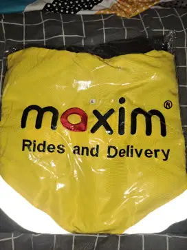 Di jual Jaket maxim masih baru