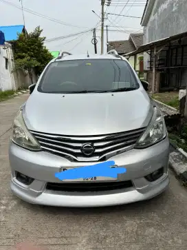Nissan Grand livina HWS 2013 AT