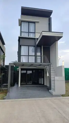 Rumah 3 lantai di pusat kota Lippo Cikarang hanya 600jt an
