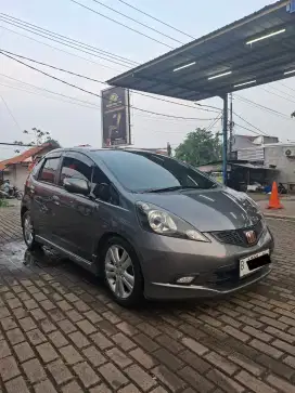 (Harga Cash) Jazz RS AT 2009 Abu abu