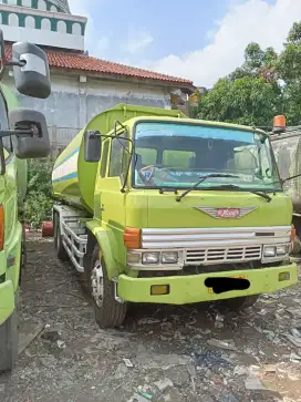 Jual Mobil Tangki Minyak 21.000 kg Hino Ranger tahun 2003