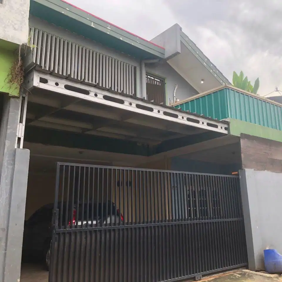 Dijual Cepat Rumah 2 Lt di Kodau. Dekat Tol Jatiwarna. Bekasi