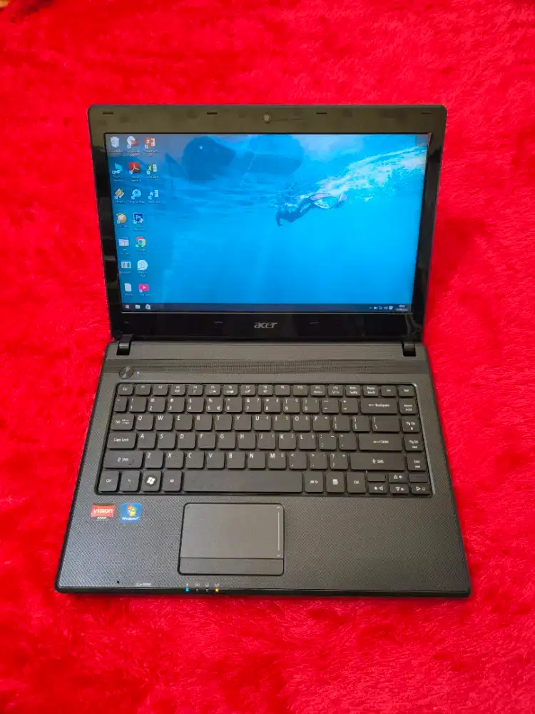 Dijual laptop acer kencang.amd e-3500.ram 4 gb,hdd 500 gb.no minus