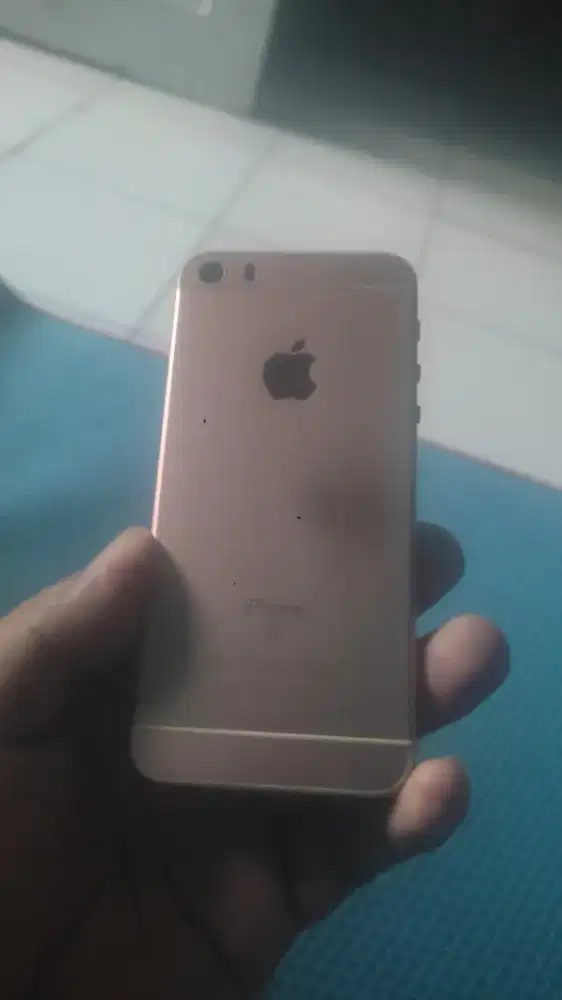 Jual aja ni gan ip 5se nya matot