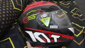 Dijual helm kyt full face. Atau bt sama hallface