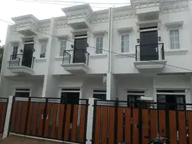 Rumah di Jagakarsa mulai 1M-an 2,5 lantai rooftop cash & KPR