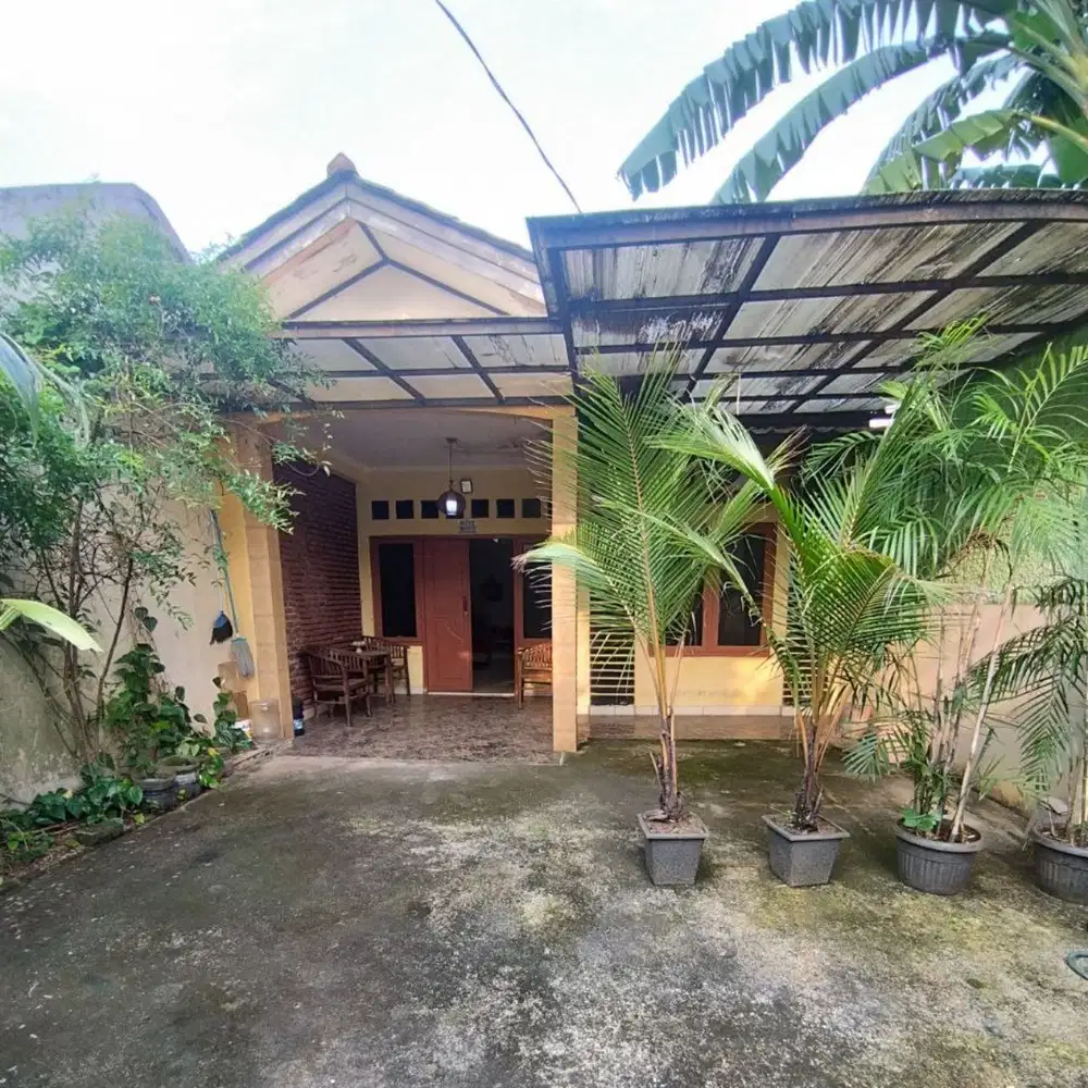 Rumah Secondary Dalam Komplek Tanah Luas Siap Huni Di Sudimara Jombang