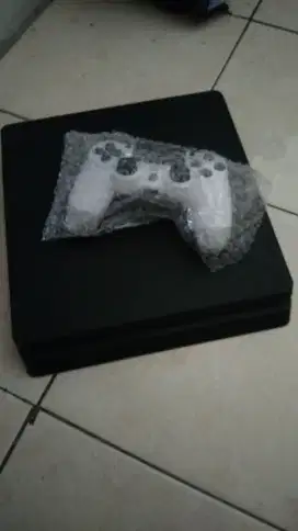 Di Jual Ps 4 Slim 1tb