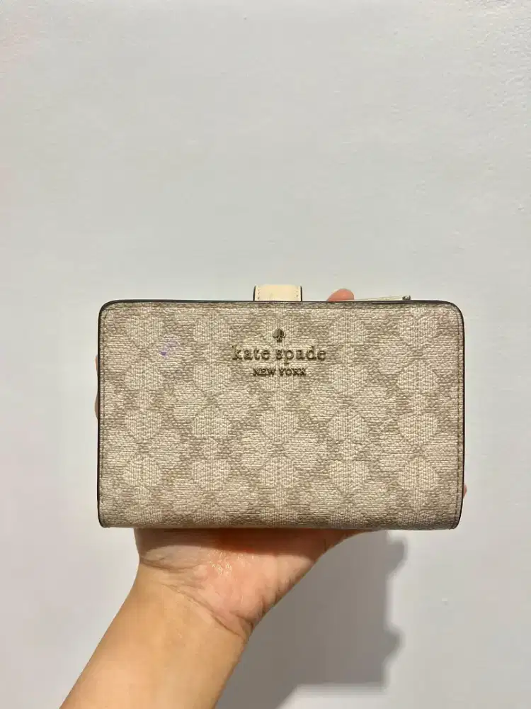 Dompet Kate Spade