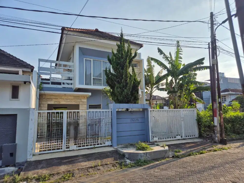 Rumah 2 lantai lokasi dekat Kampus area jl Dewandaru