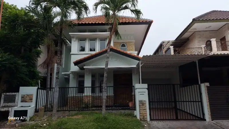 Rumah 2 Lantai Siap Huni Murah Graha Famili Surabaya Barat