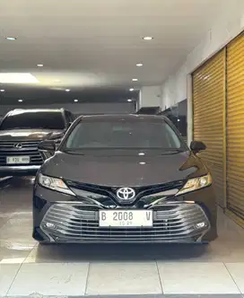 Toyota New Camry 2.5 V 2019 October Automatic Hitam Metalik Vieta Moto