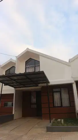 Rumah murah konsep mezzanin 3 kamar tidur deket stasiun depok lama