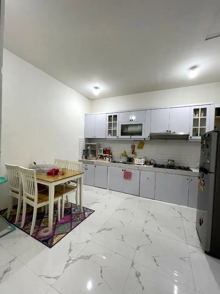 Dijual Rumah dikawasan tenang dan aman perumahan Cibubur Country