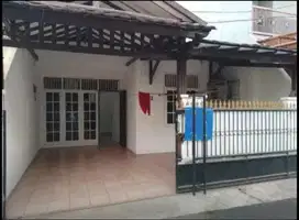 RUMAH KEREN DI PONDOK BAMBU