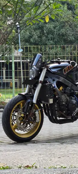 Moge not zx 25R zx25R , CBR600 F2 1990 full paper  custom naked
