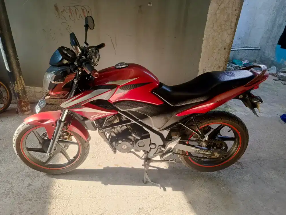 Honda CB150R Street fighter