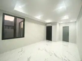 RUMAH 3 LANTAI CITRALAND TAMAN PUSPA RAYA