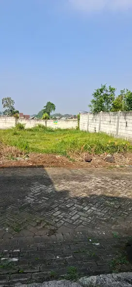Tanah kavling dalam perumahan